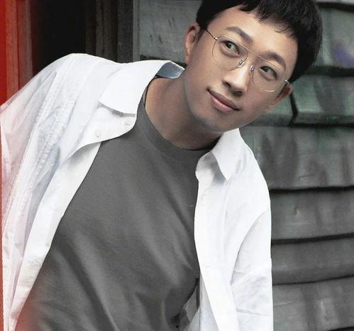 娱乐圈演员吃瓜,幕后真相与八卦风云  第2张