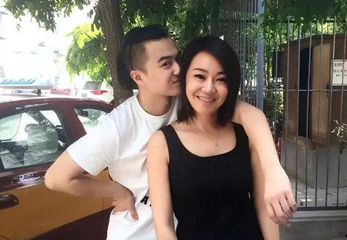 娱乐大爆料闫妮视频,娱乐大爆料背后的精彩瞬间  第3张